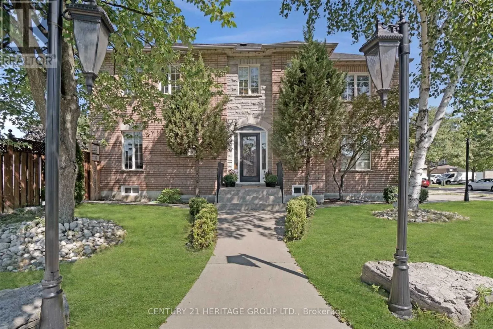 House for rent: 150 Ashton Drive, Vaughan, Ontario L6A 2T8