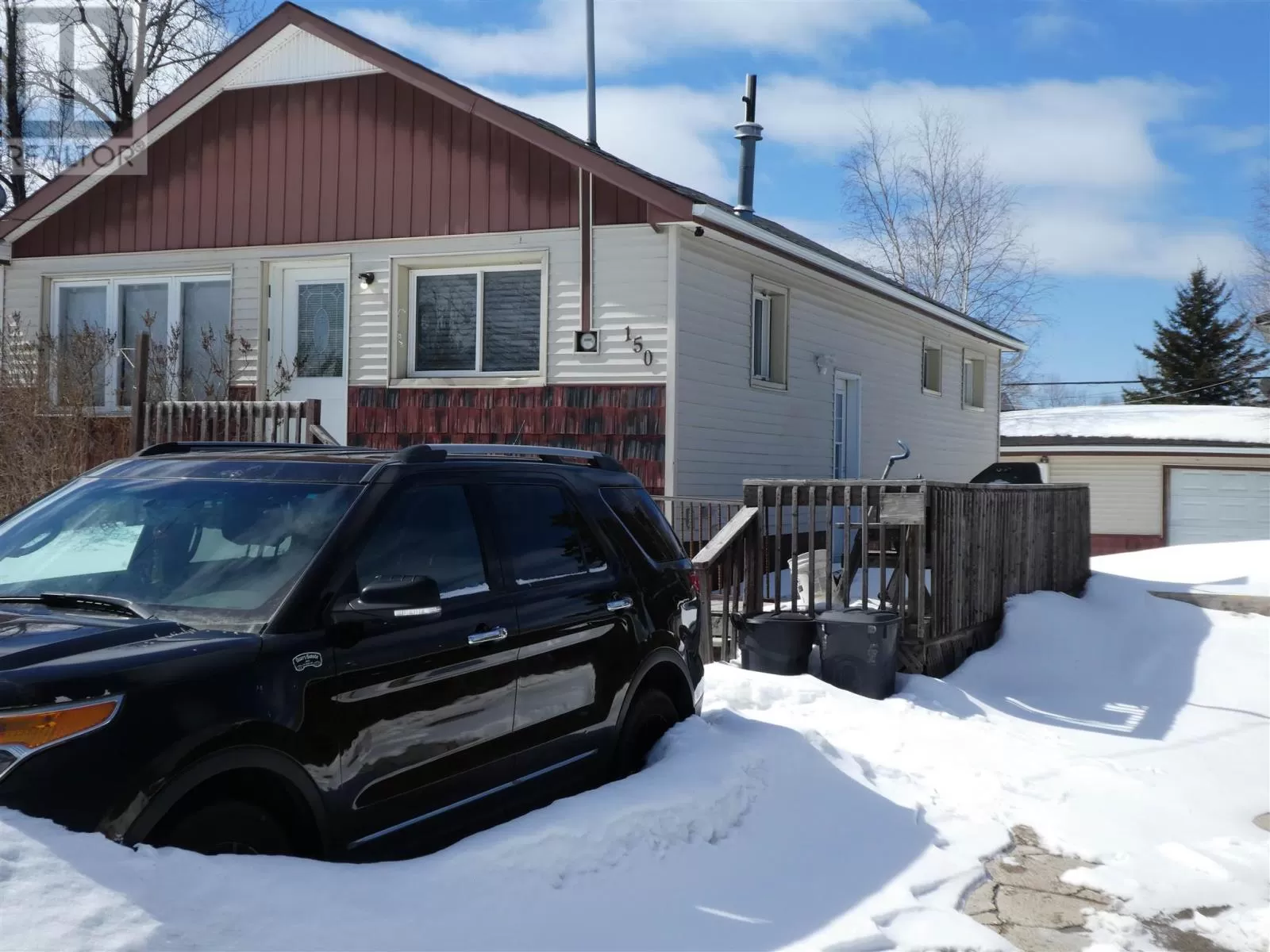 150 Dieppe Rd, Longlac, Ontario P0T 2A0