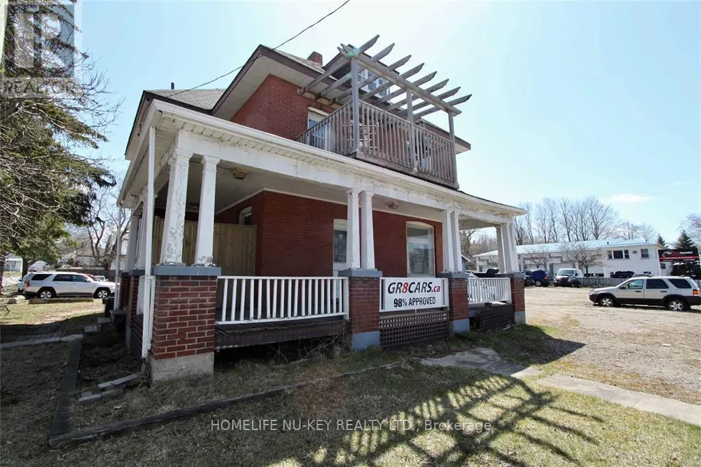 150 Essa Road, Barrie, Ontario L4N 3L1