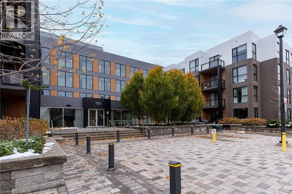 Apartment for rent: 150 Sabina Drive Unit# 316, Oakville, Ontario L6H 0W3