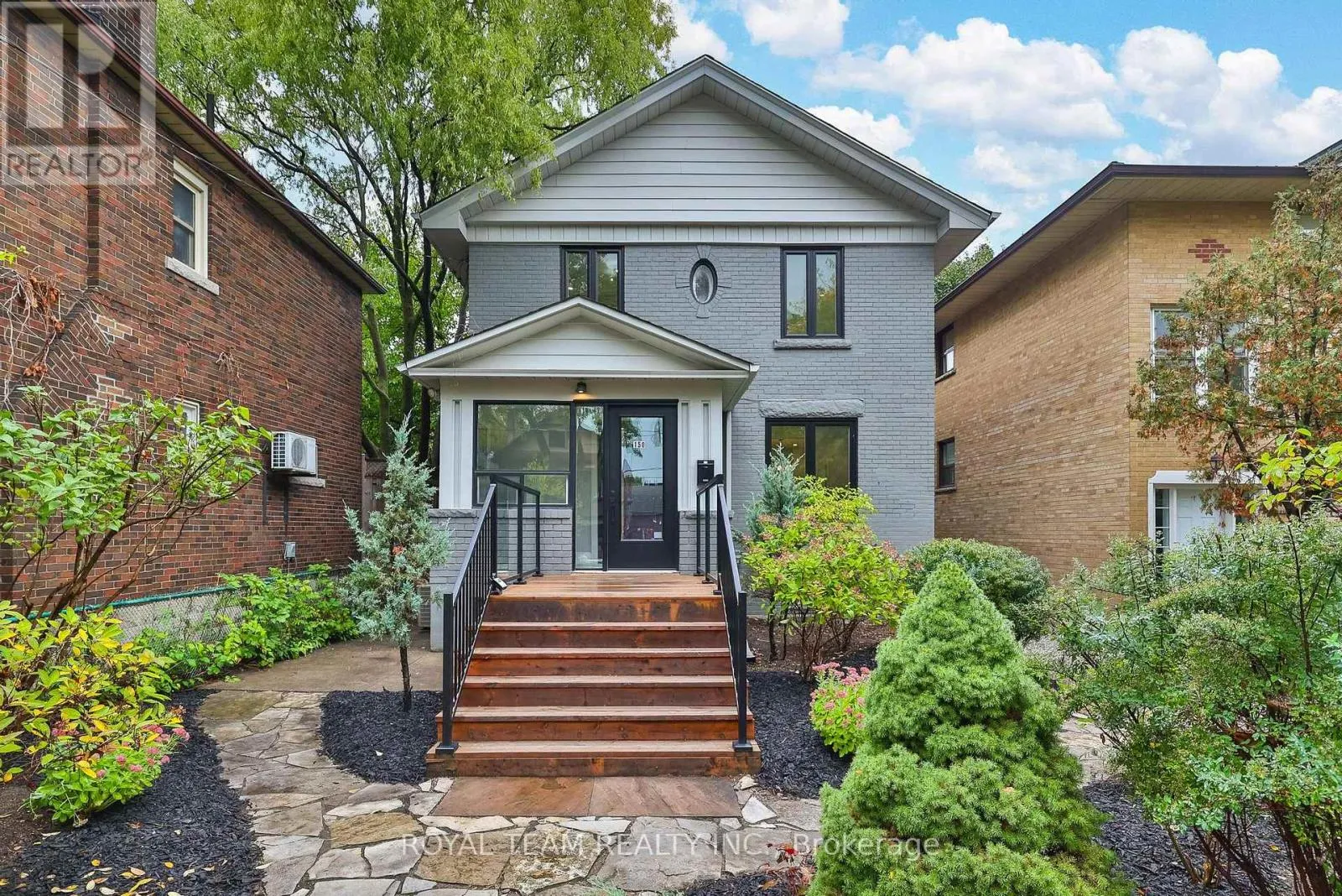 House for rent: 150 St Johns Road, Toronto, Ontario M6P 1T9