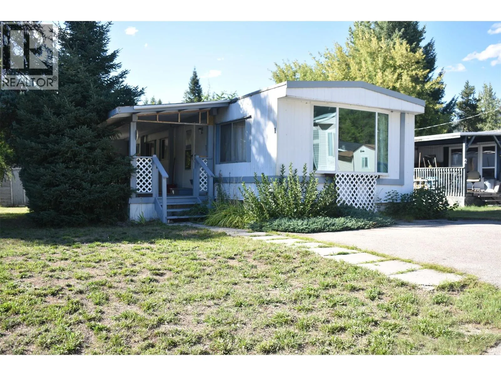 Manufactured Home for rent: 150 Tamarac Avenue Unit# 1, Fruitvale, British Columbia V0G 1L1