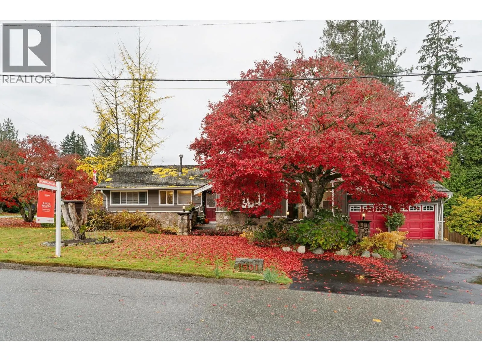 House for rent: 1501 Marine Crescent, Coquitlam, British Columbia V3J 5X4