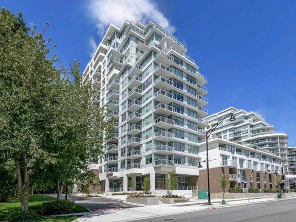 Apartment for rent: 1502 15165 Thrift Avenue, White Rock, British Columbia V4B 0C1