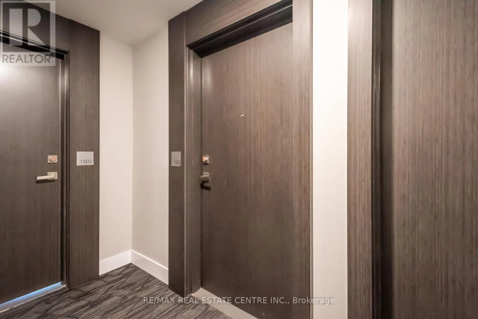 Apartment for rent: 1503 - 15 Queen Street S, Hamilton, Ontario L8P 3R6