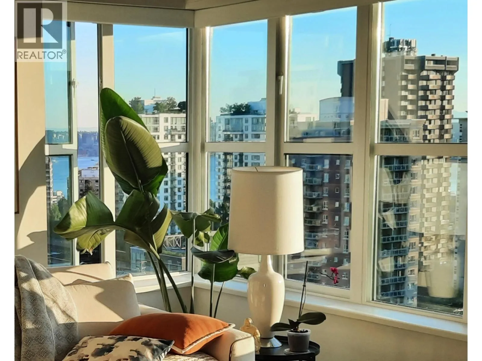 Apartment for rent: 1504 1555 Eastern Avenue, North Vancouver, British Columbia V7L 3G2