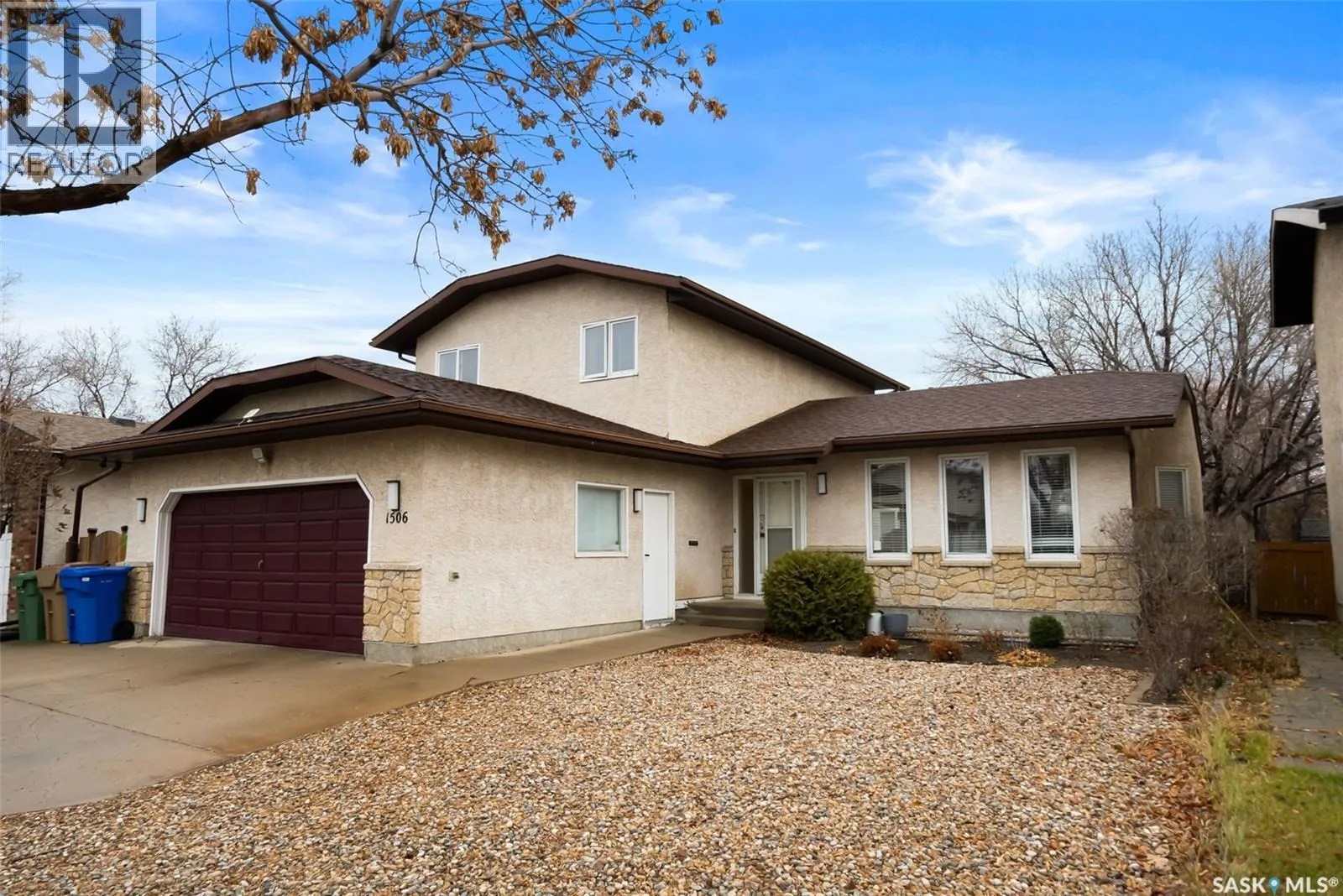 House for rent: 1506 Truesdale Drive E, Regina, Saskatchewan S4V 1B8