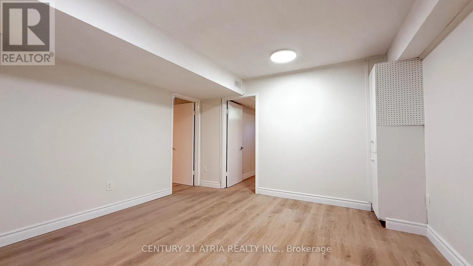 House for rent: 151 Fenn Avenue, Toronto, Ontario M2P 1X8