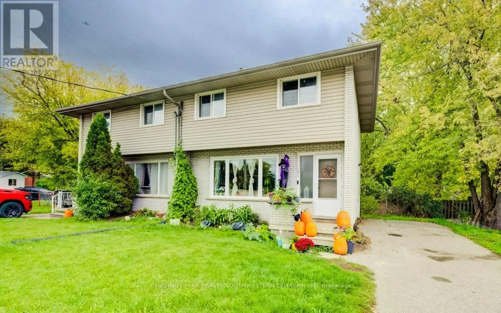 House for rent: 151 Franklin Street N, Kitchener, Ontario N2A 1Y3