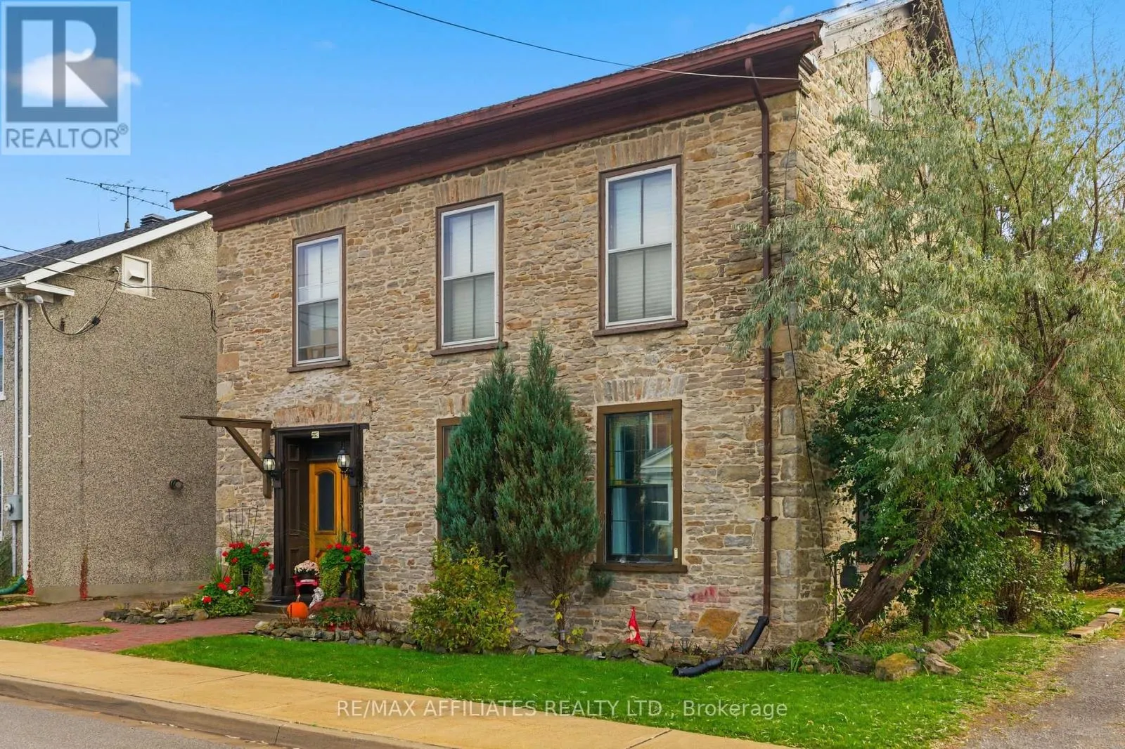 House for rent: 151 Henry Street E, Prescott, Ontario K0E 1T0