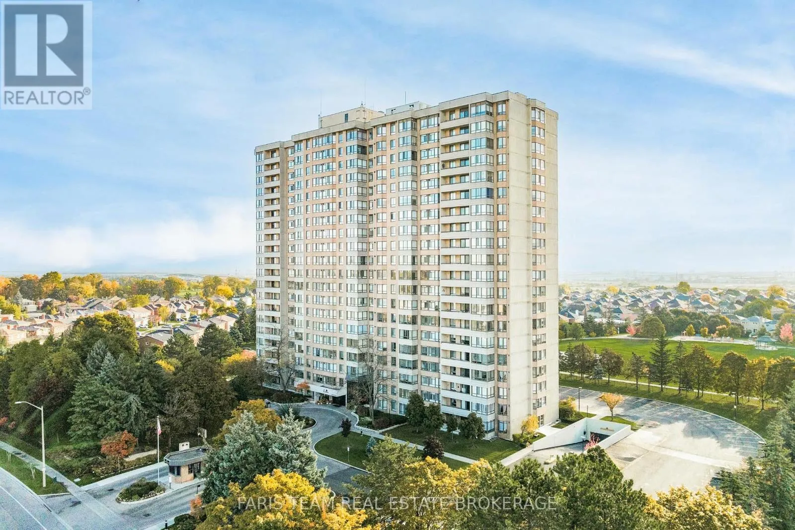 Apartment for rent: 1510 - 100 County Court Boulevard, Brampton, Ontario L6W 3X1