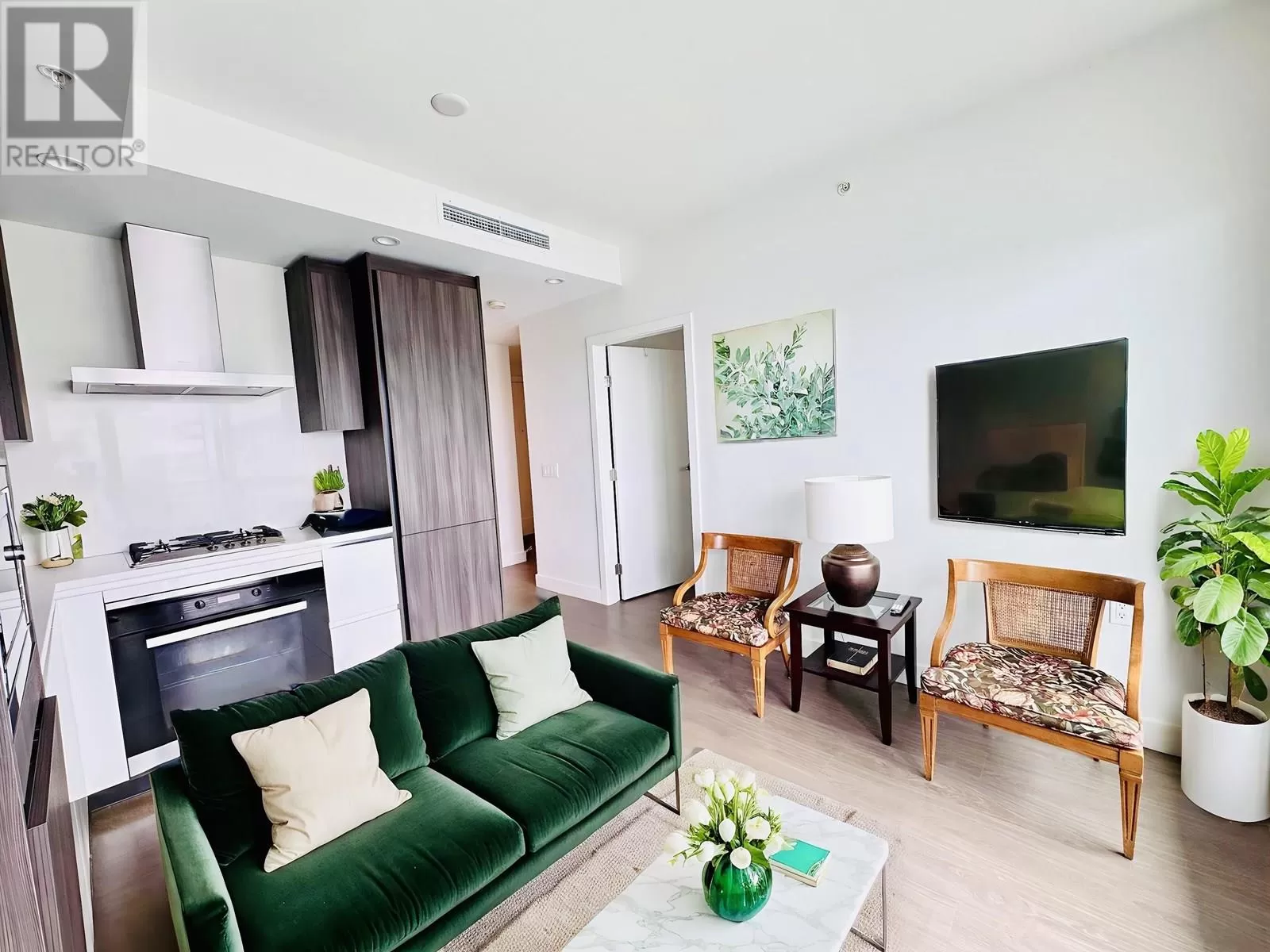 Apartment for rent: 1510 8133 Cook Road, Richmond, British Columbia V6Y 0L7