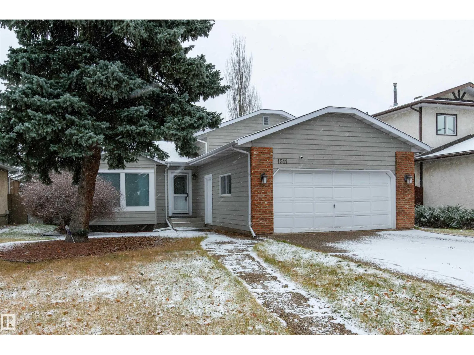 House for rent: 1511 109 St Nw, Edmonton, Alberta T6J 5W9