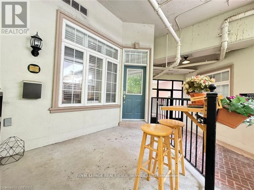 Row / Townhouse for rent: 152 - 78 St Patrick Street, Toronto, Ontario M5T 3K8