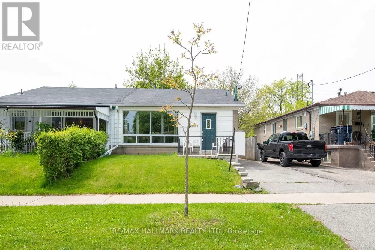 House for rent: 152 Santamonica Boulevard, Toronto, Ontario M1L 4H6