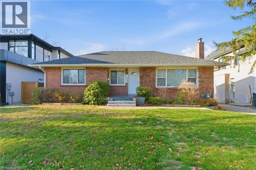 House for rent: 1523 Constance Drive, Oakville, Ontario L6J 2T8