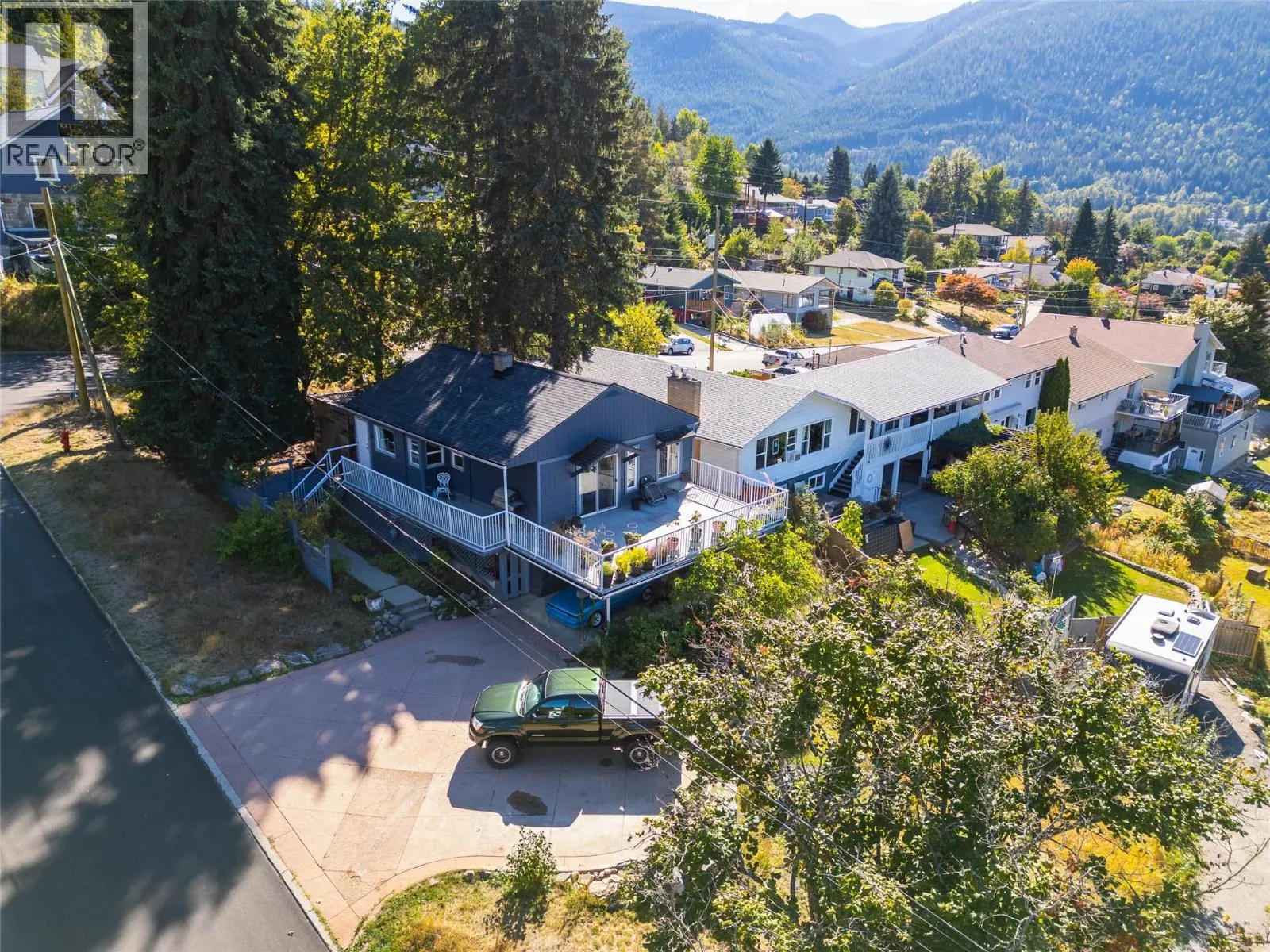 House for rent: 1524 Cedar Street, Nelson, British Columbia V1L 2G3