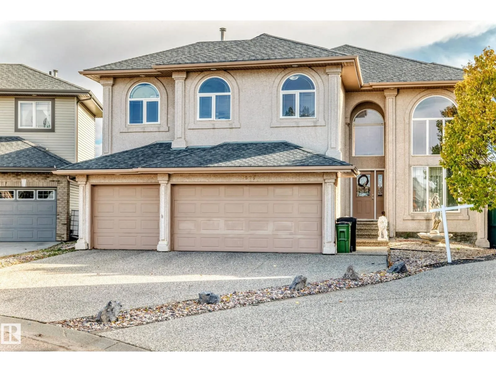 House for rent: 1525 Haswell Cl Nw, Edmonton, Alberta T6R 3J4