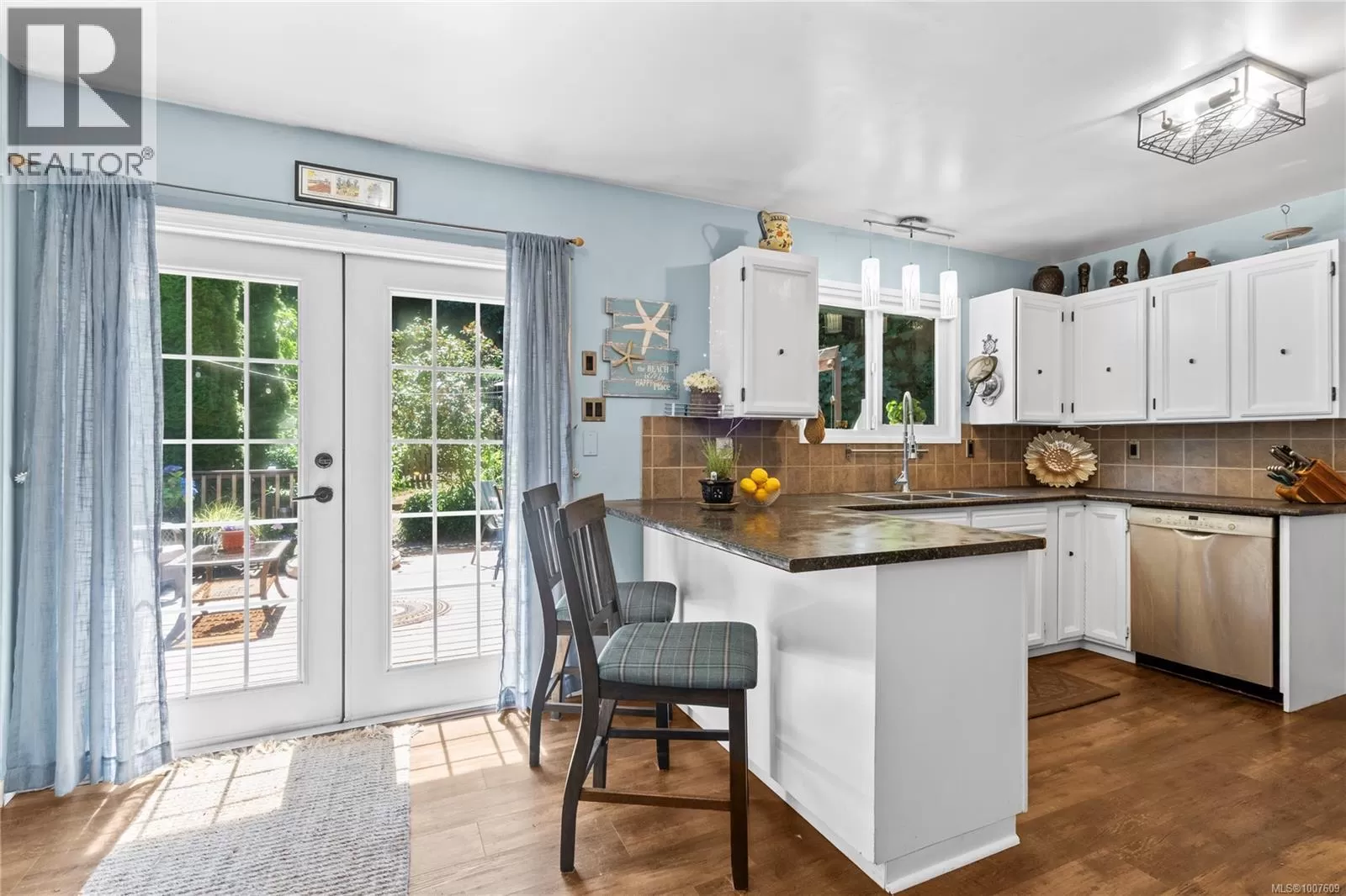 House for rent: 1526 Sunrise Dr, Parksville, British Columbia V9P 1X7