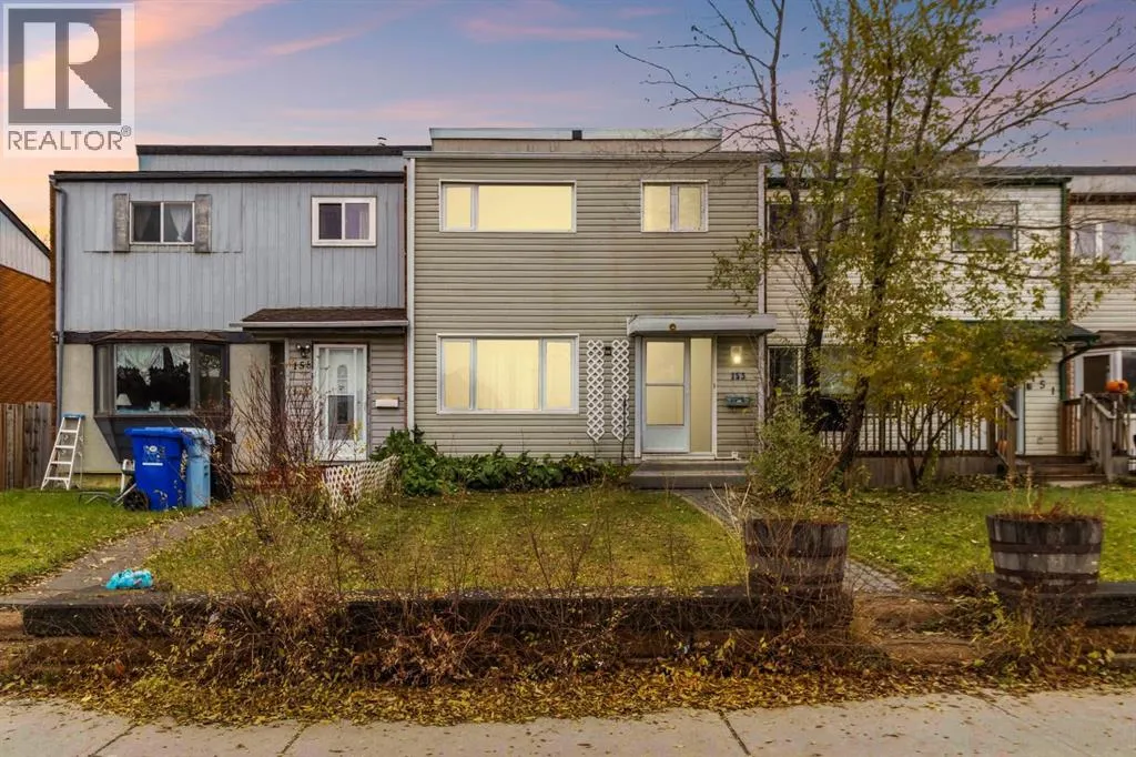 Row / Townhouse for rent: 153 Hardin Street, Fort McMurray, Alberta T9H 2G1