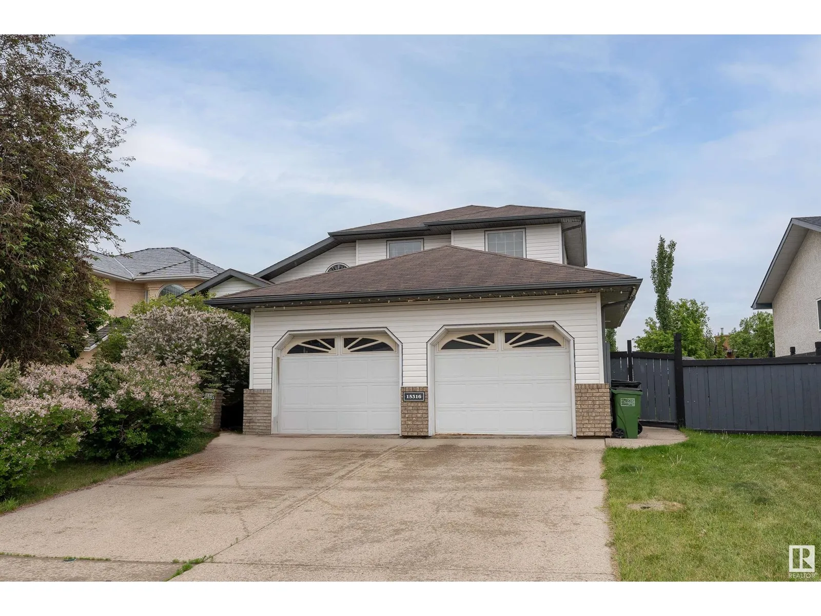 House for rent: 15316 59 St Nw, Edmonton, Alberta T5Y 2V5