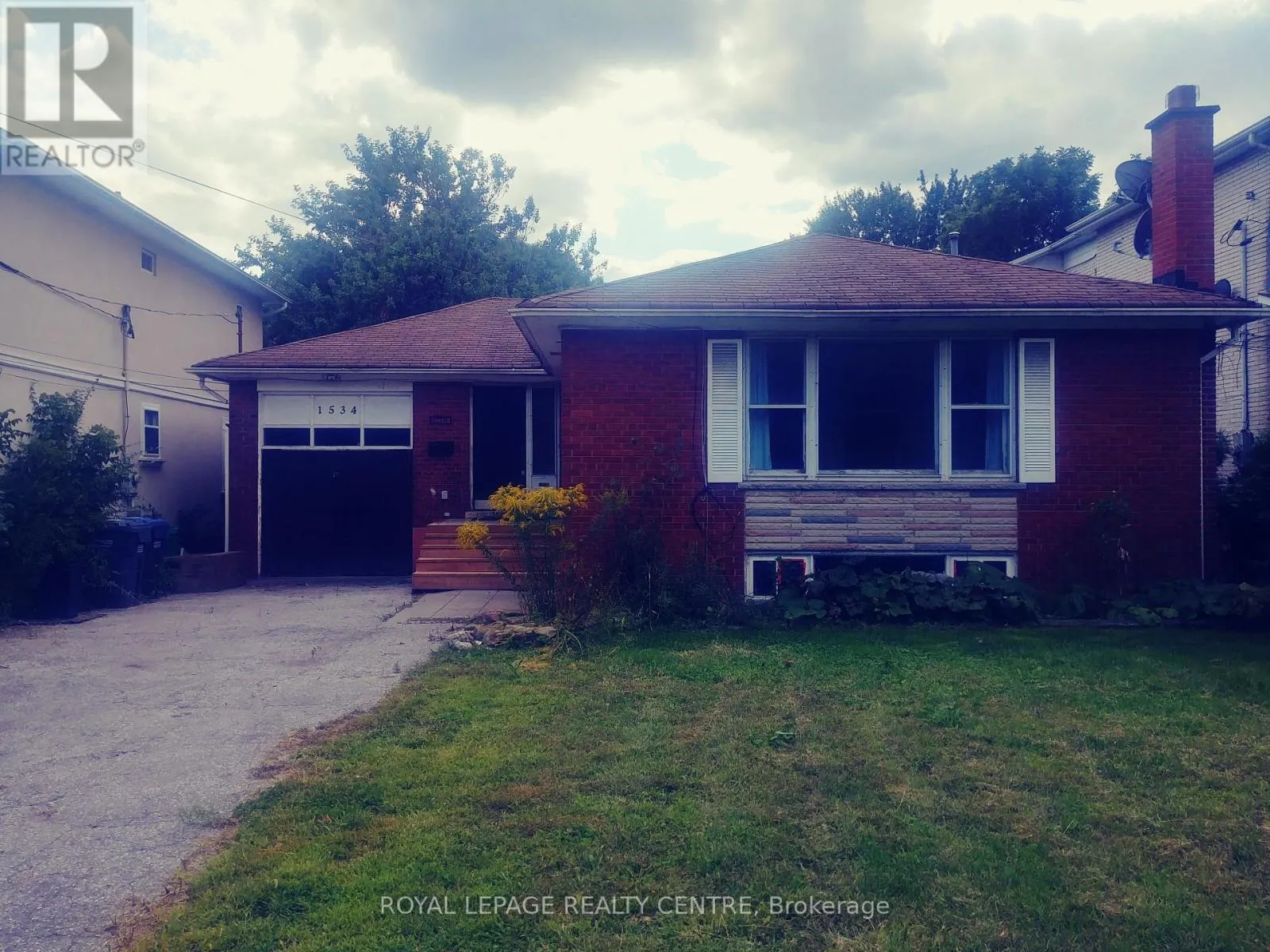 House for rent: 1534 Cawthra Road, Mississauga, Ontario L5G 4L3