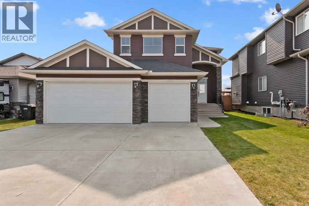 House for rent: 1535 Idaho Street, Carstairs, Alberta T0M 0N0