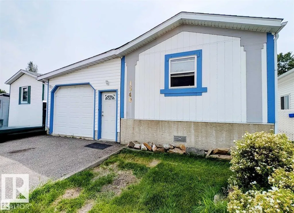 Modular for rent: 1540 Jubilee Wd, Sherwood Park, Alberta T8H 1V2