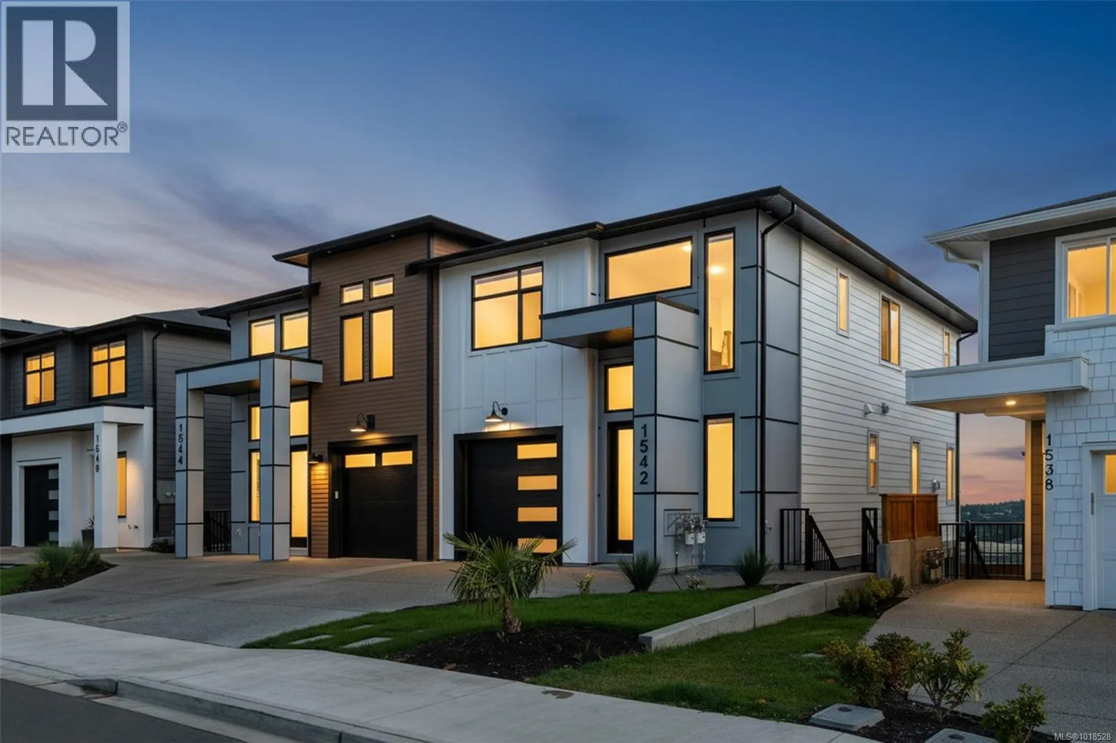 Duplex for rent: 1542 Marble Pl, Langford, British Columbia V9B 7A2