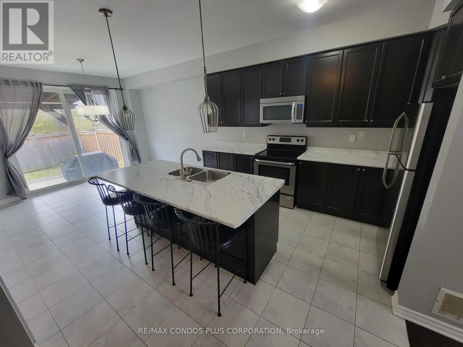 House for rent: 1542 Tough Gate, Milton, Ontario L9T 6J1