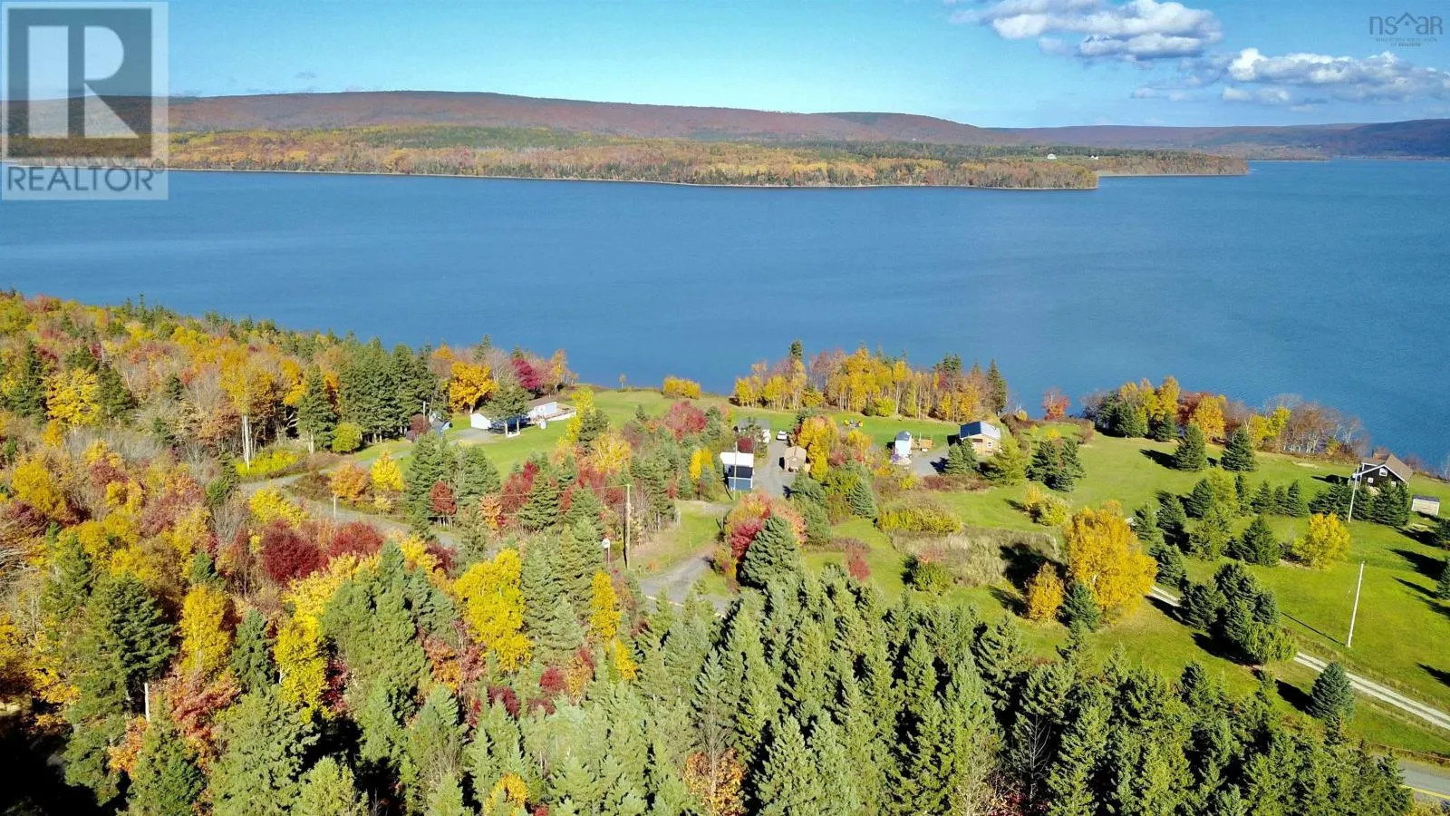 1543 West Lake Ainslie, West Lake Ainslie, Nova Scotia B0E 1N0