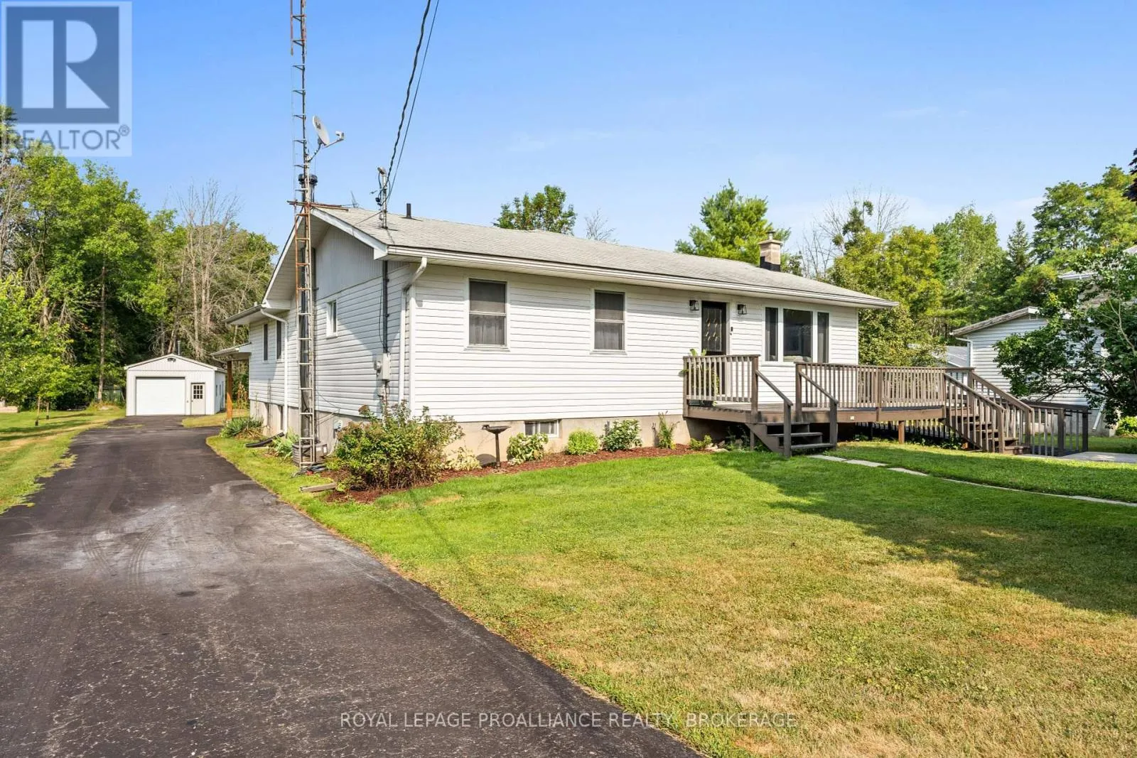 House for rent: 1544 Lake Road, Stone Mills, Ontario K0K 1Z0