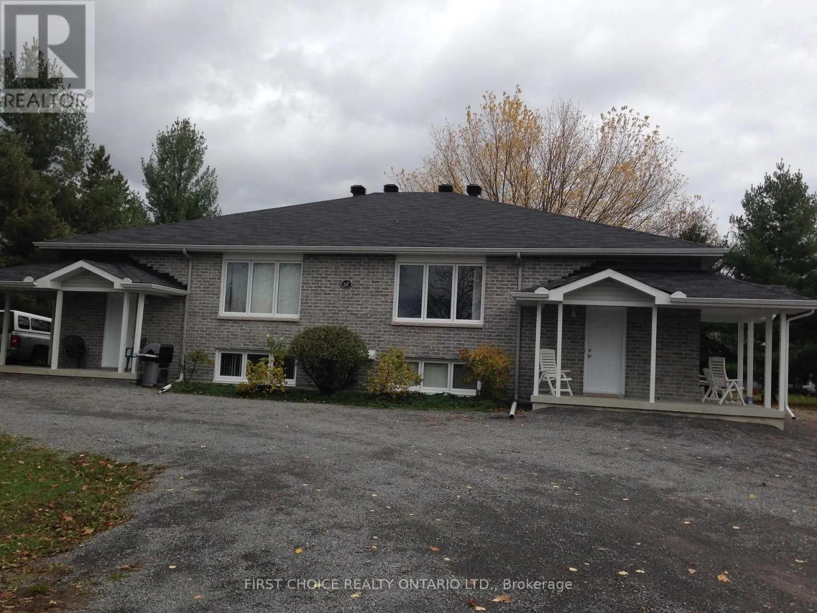 Fourplex for rent: 1547 Vercheres Street, Ottawa, Ontario K1C 7C7