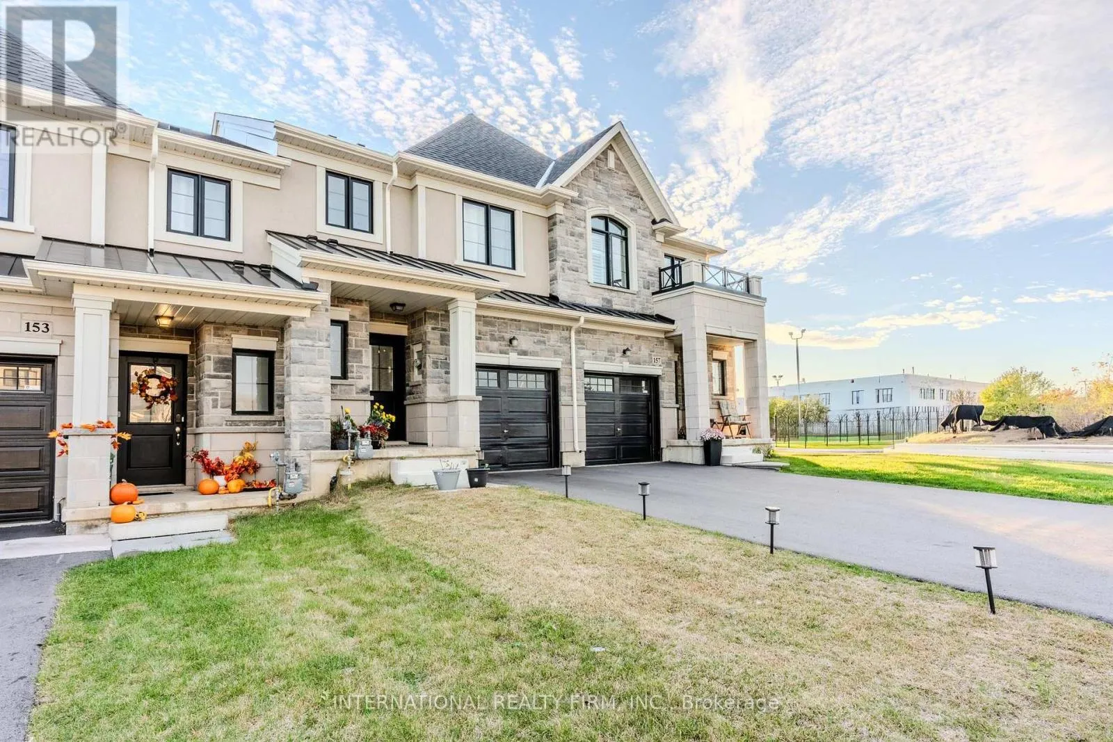 Row / Townhouse for rent: 155 Aquasanta Crescent, Hamilton, Ontario L9B 0J8