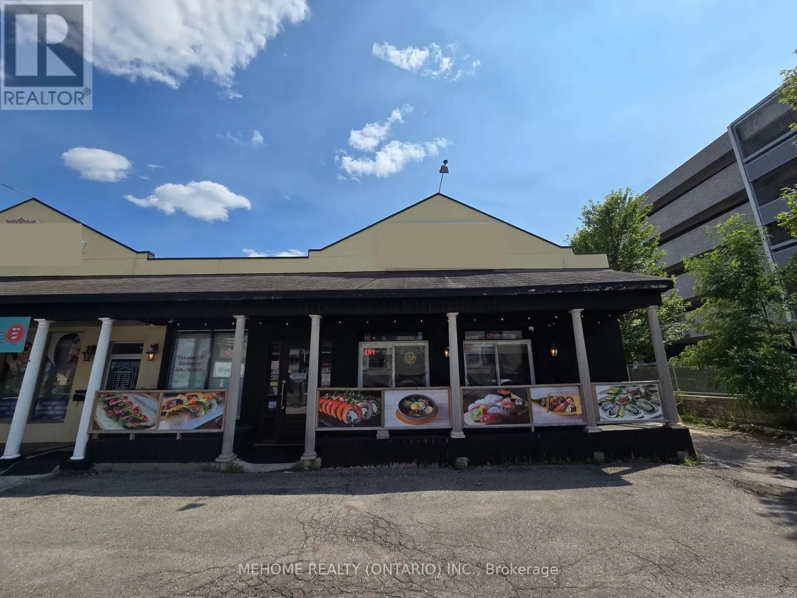 155 Wellington Street E, Aurora, Ontario L4G 1J4