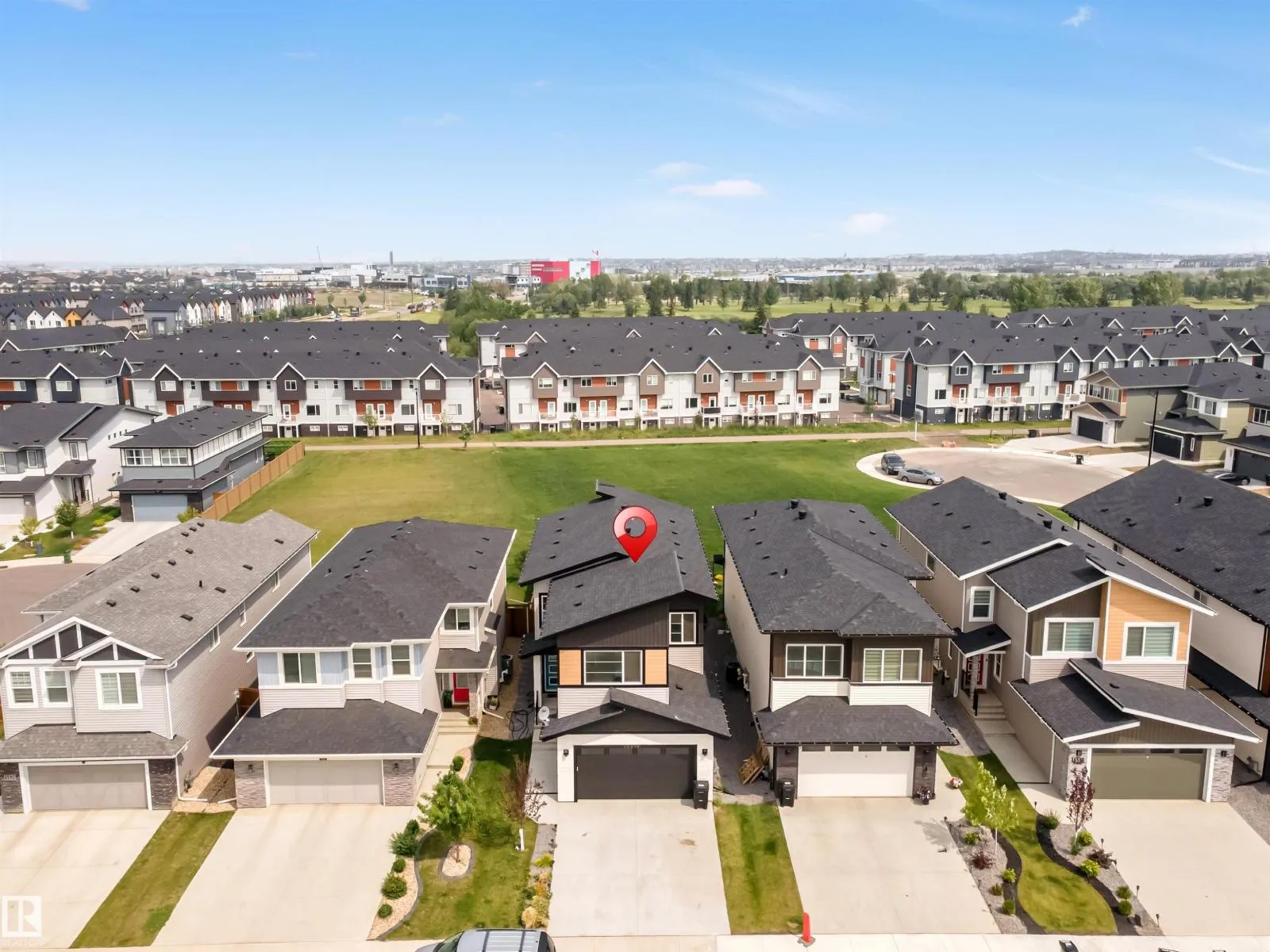 House for rent: 15518 13a Av Sw, Edmonton, Alberta T6W 1A4