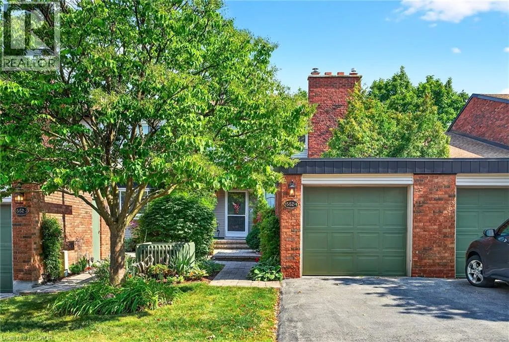 Row / Townhouse for rent: 1552 Kerns Road Unit# 4, Burlington, Ontario L7P 3A7