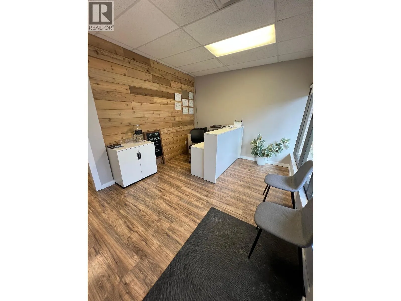 1556 6th Avenue, Prince George, British Columbia V2L 5B5