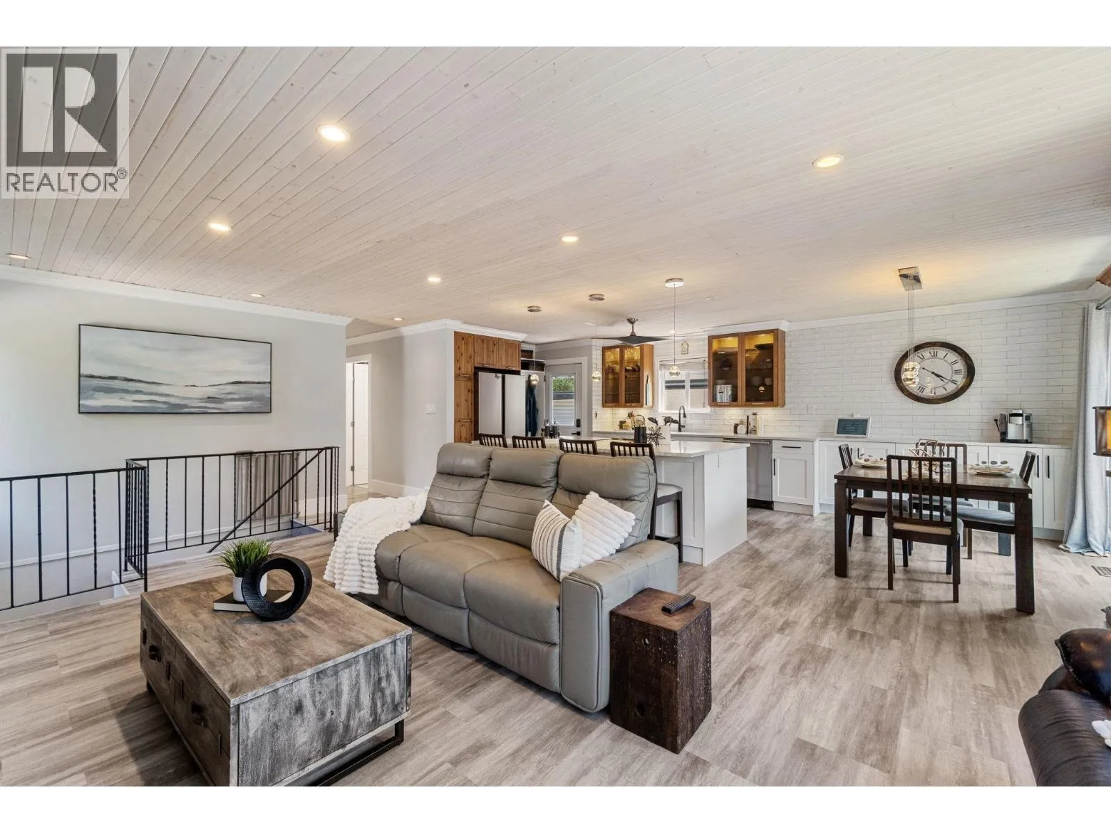 House for rent: 1558 Shaughnessy Street, Port Coquitlam, British Columbia V3C 6M4