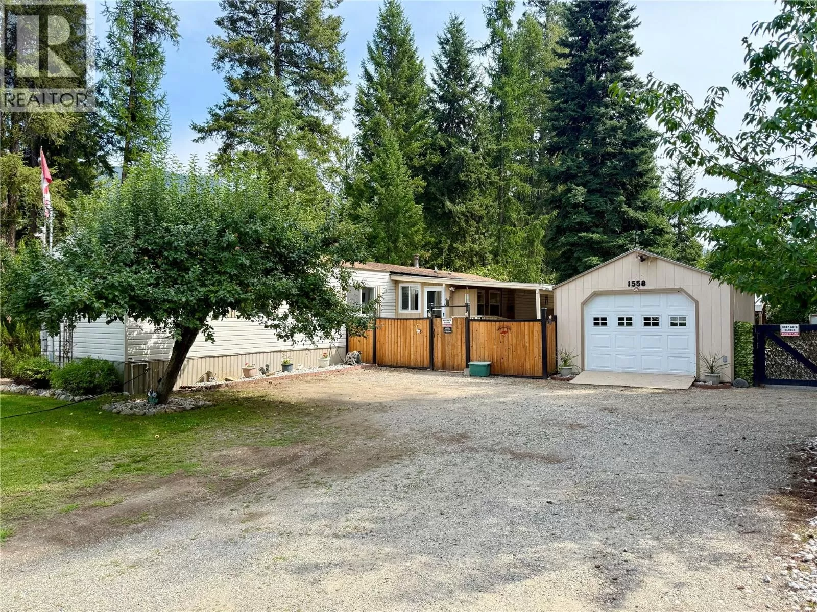 Manufactured Home for rent: 1558 Thompson Road, Christina Lake, British Columbia V0H 1E0