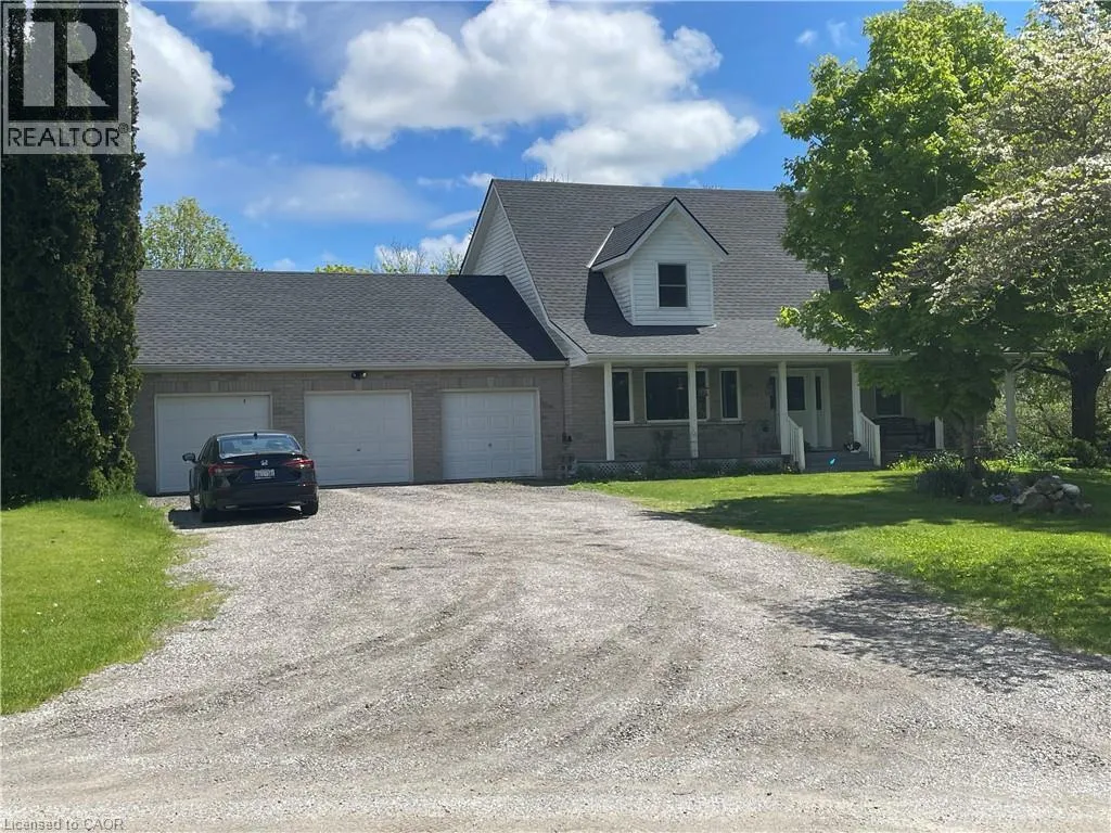 156 Charlton Street, Lynedoch, Ontario N4B 2W4
