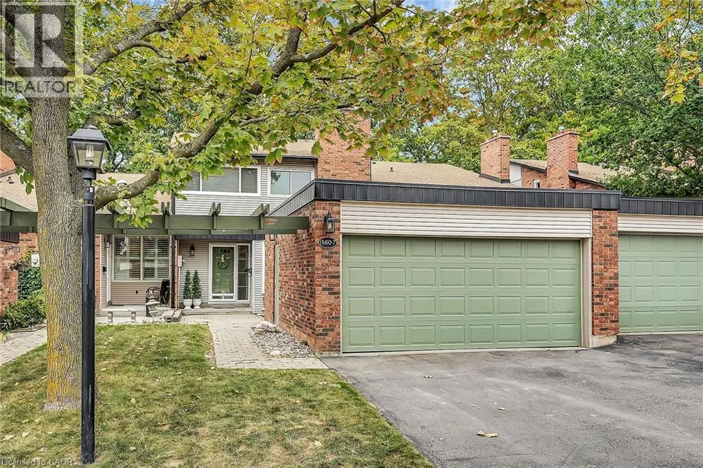 Row / Townhouse for rent: 1560 Kerns Road Unit# 7, Burlington, Ontario L7P 3A7