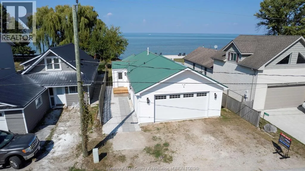 House for rent: 1564 Caille Avenue, Lakeshore, Ontario N8L 0J3