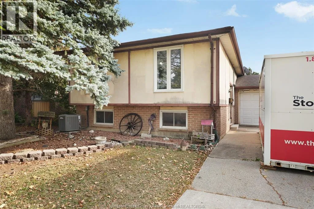 House for rent: 1565 Hallmark Avenue, Windsor, Ontario N8W 4Y3