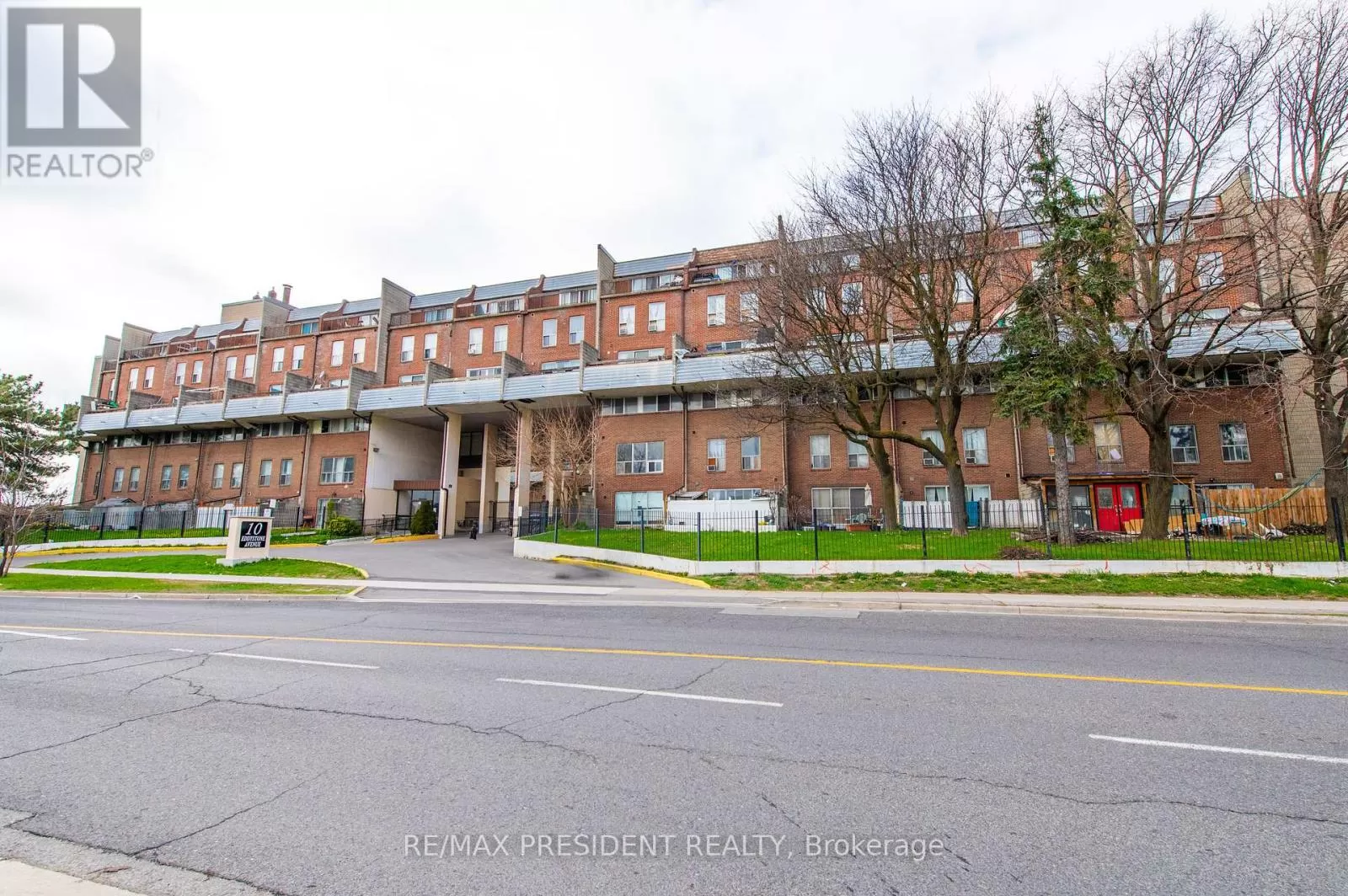 Row / Townhouse for rent: 157 - 10 Eddystone Avenue, Toronto, Ontario M3N 2T2