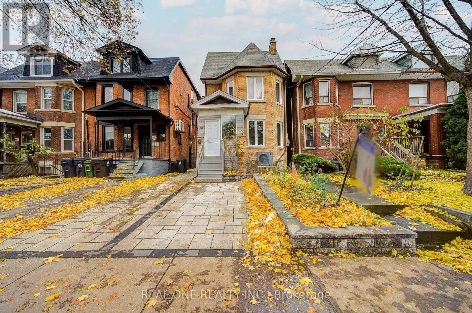 House for rent: 157 Glenholme Avenue, Toronto, Ontario M6E 3C5