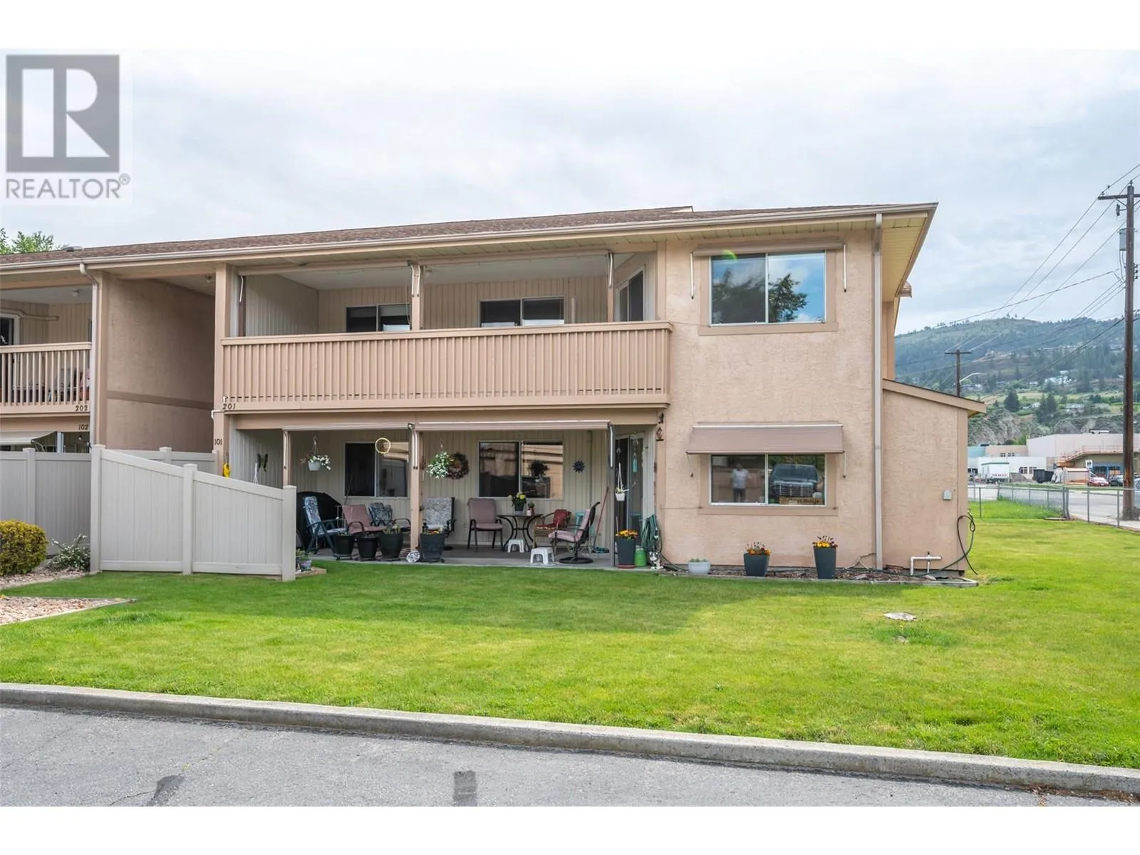 Row / Townhouse for rent: 157 Green Avenue W Unit# 201, Penticton, British Columbia V2A 3S9