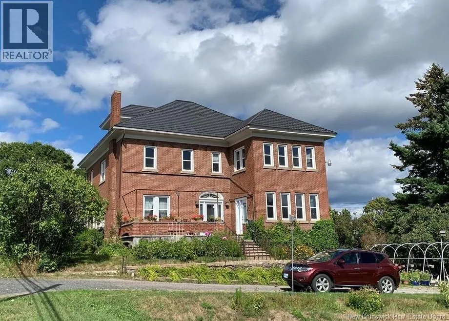 House for rent: 157 Renfrew, Dalhousie, New Brunswick E8C 2H9