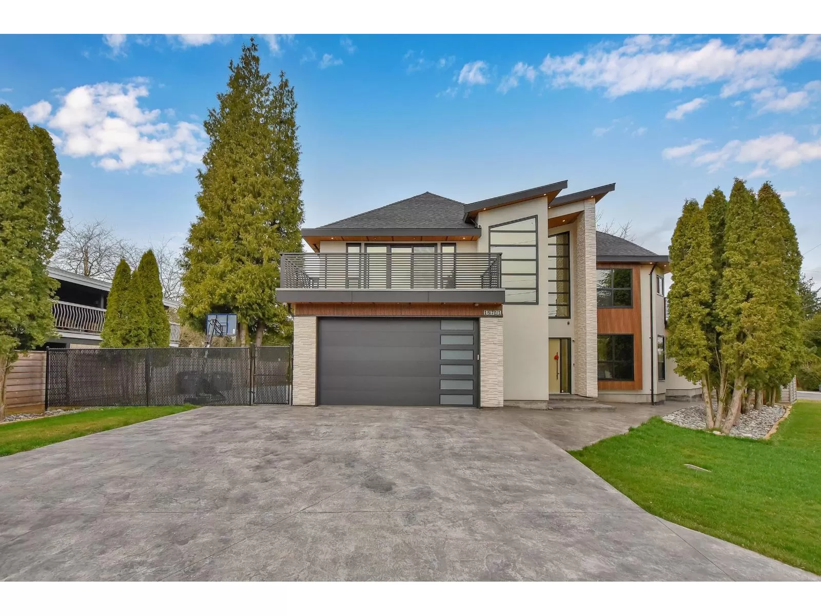 House for rent: 15711 Aster Road, Surrey, British Columbia V4A 1Y5