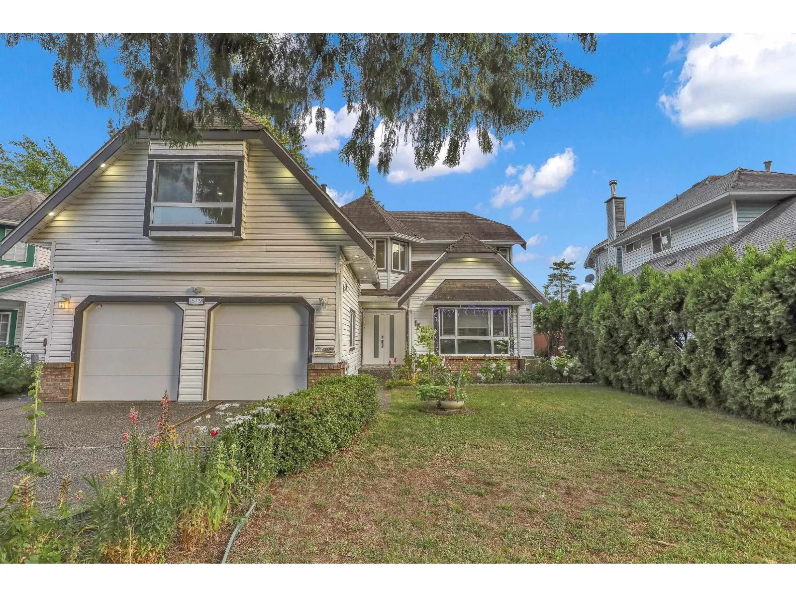 House for rent: 15738 97 Avenue, Surrey, British Columbia V4N 2T3